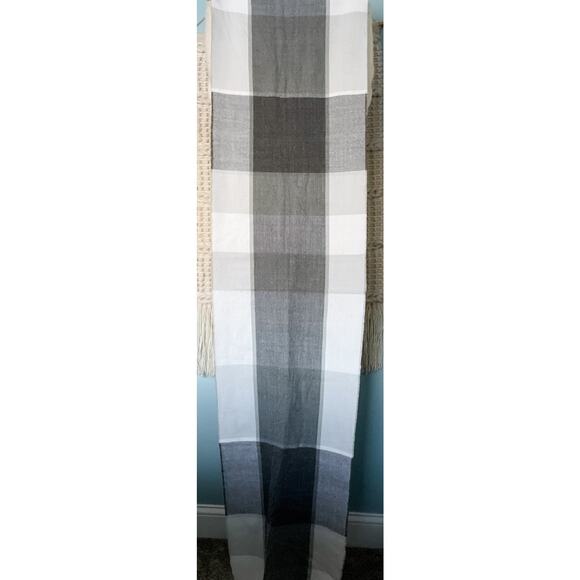 Express white gray buffalo plaid long scarf wrap 11 x 64" - Picture 4 of 7